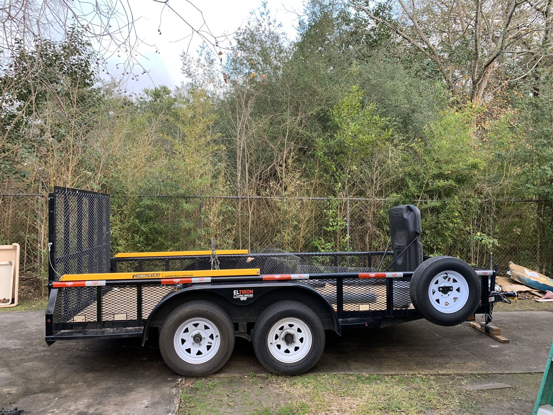 2016 14ft trailer