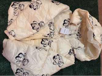 Teddy bear puffer jacket forever 21
