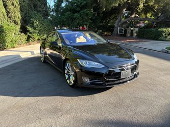 2013 Tesla S P85