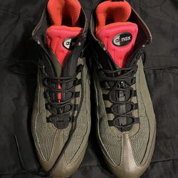 Nike AirMax Sneaker Boot