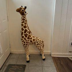 Giant Giraffe