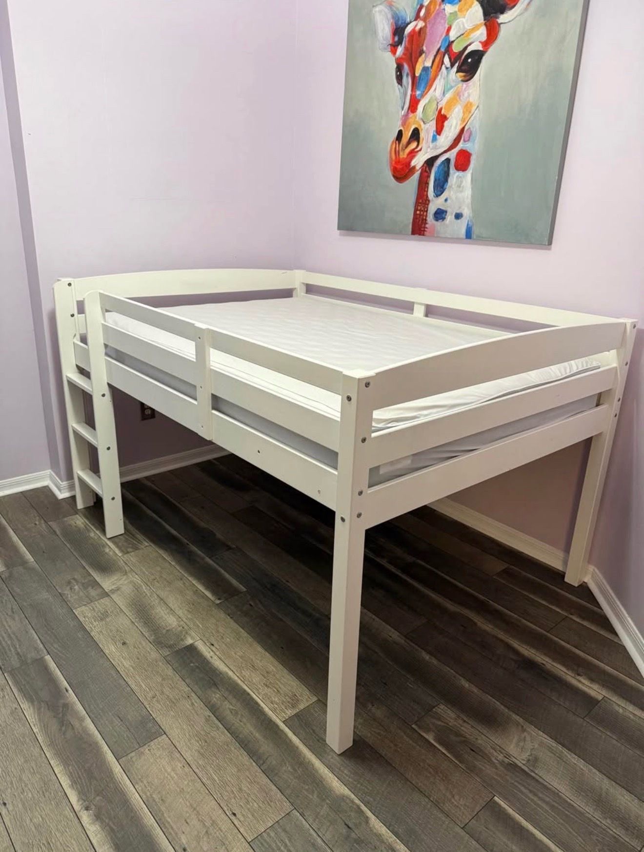 Full bed with mattress
