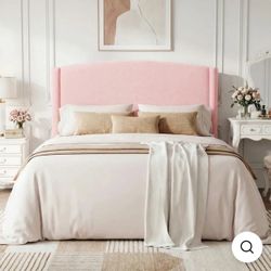 Full Size Teddy Fabric Upholstered Platform Bed Frame with Curved Headboard and Durable Metal Frame