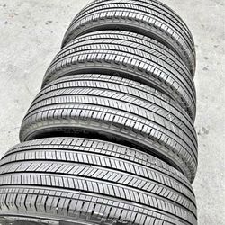 215/65r17 Michelin Tires Cón 80% De Vida Las 4 
