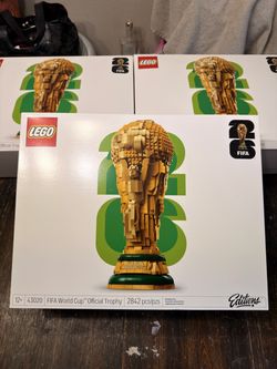 LEGO Editions FIFA World Cup Official Trophy Building Set W/World Cup 2026 Minifigure 43020