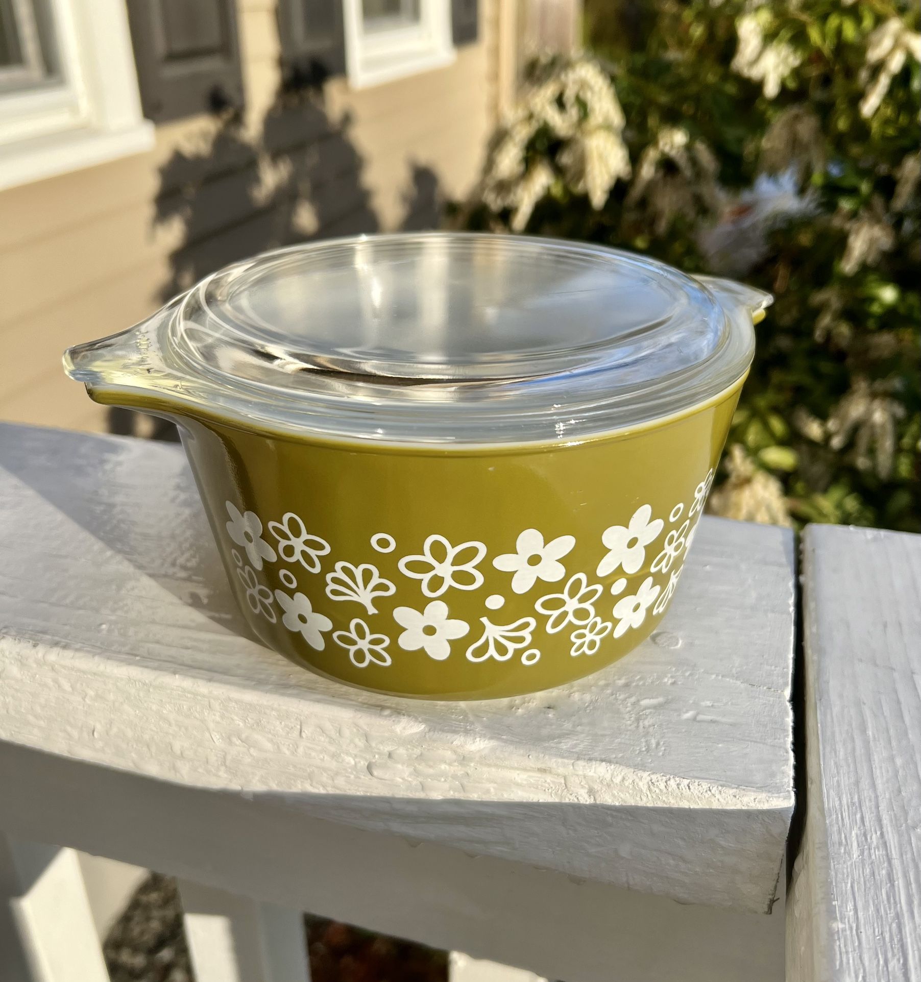 Vintage PYREX Spring Blossom 1 qt Green Casserole Dish 473 With Lid