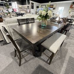 6 PC DINING TABLE