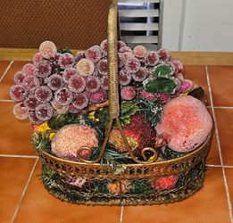 Vintage fruit Basket Decoration
