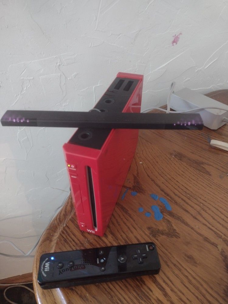 Red Nintendo Wii (GameCube Backwards Compatible)!