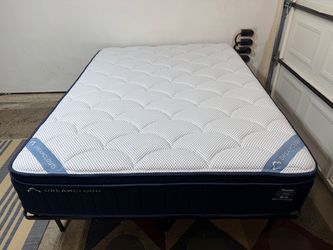 DreamCloud Premier Hybrid Queen Mattress