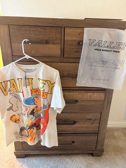 Vale Tee