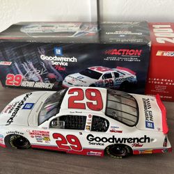 Kevin Harvick #29 GM Goodwrench Service Plus 2001 Monte Carlo
