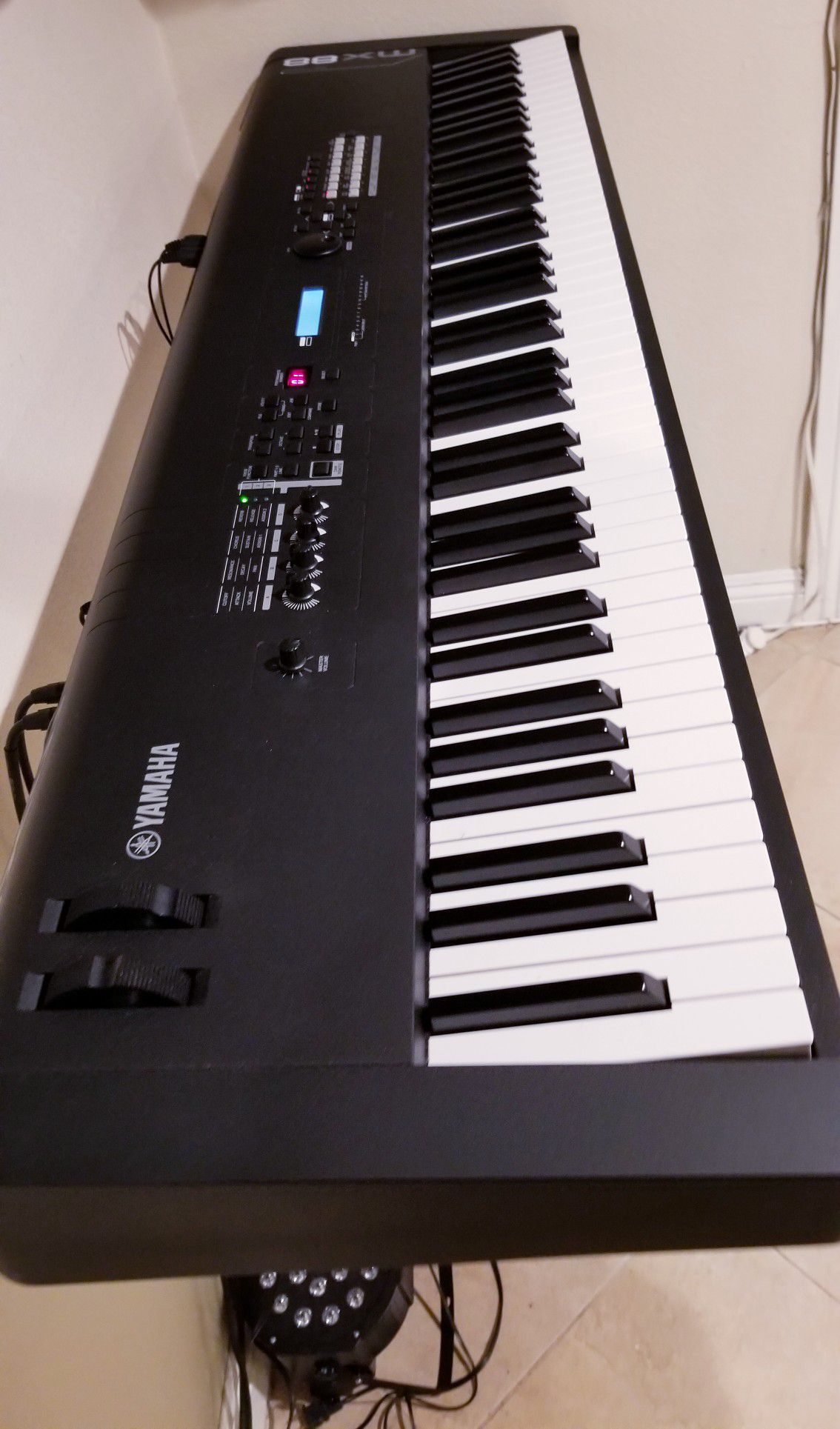 Yamaha MX88 Keyboard Piano