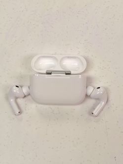 Apple Genuine Airpods Pro 3 (open box) with ANC in excellent condition - On Special Cash deal $169 🤩 (deal of the day 🙀✅)