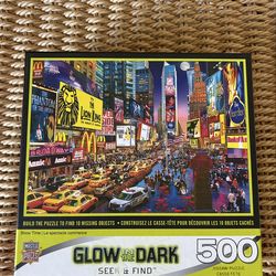 500 piece Times Square glow in the dark puzzle Like new, made only once