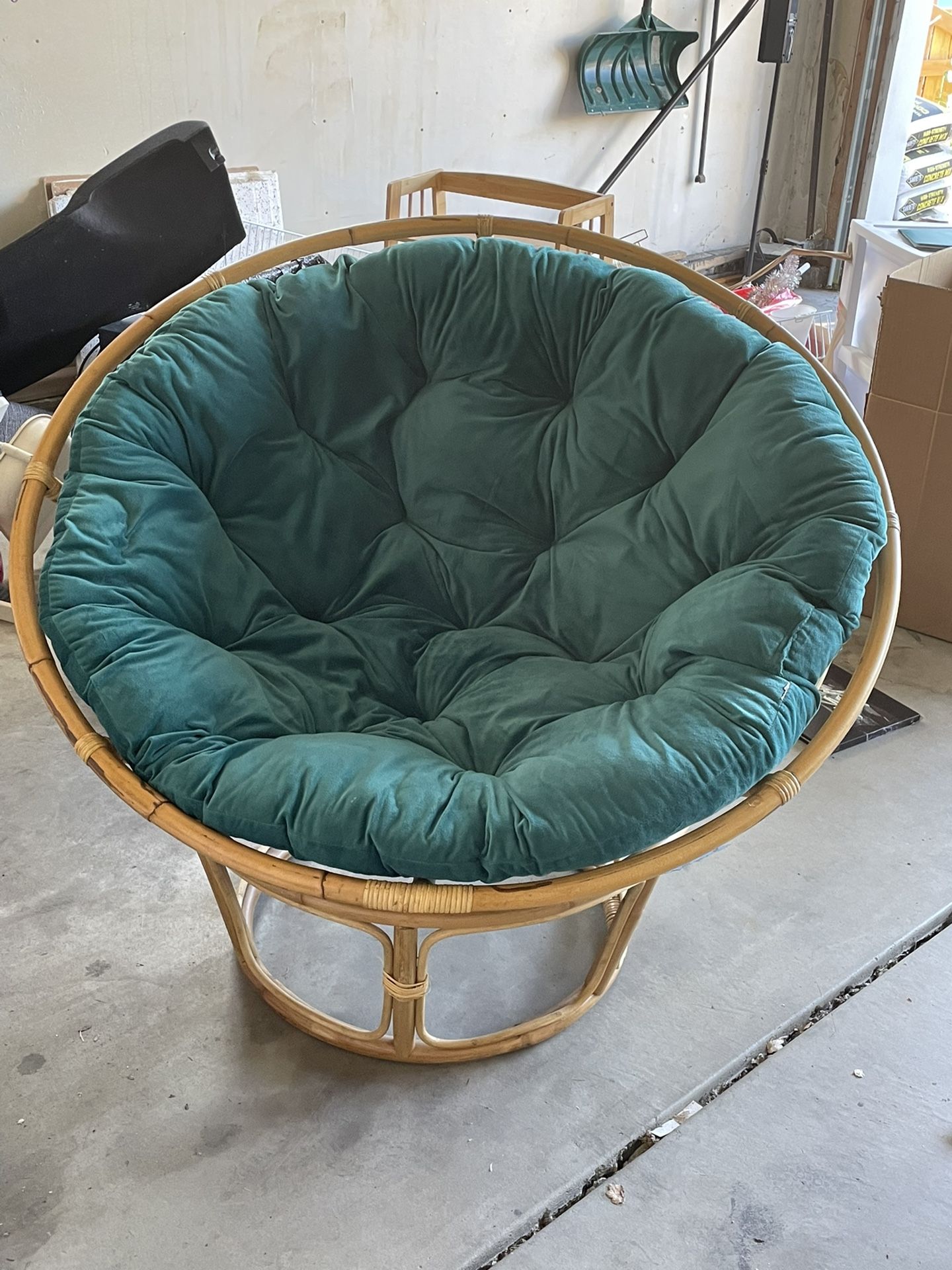 Papayan Chair & Cushion 