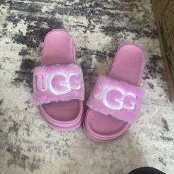 UGG fur slides