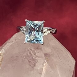 5 CT Blue Topaz Ring