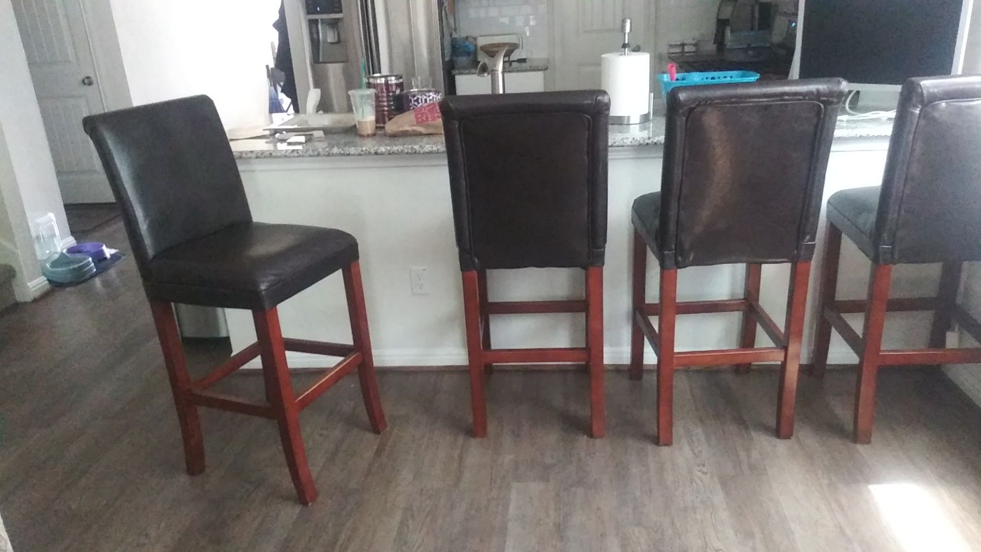 Set of 4 bar stools