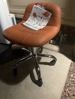 Leather shop chair