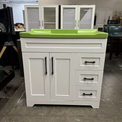 Brand new 36 Inch Bathroom Vanity with Sink, White Single Sink Bathroom Vanity Modern Bathroom Sink Cabinet with Soft Close Doors & Drawers, 36 Inch V
