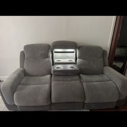 Reclining Couches With USB Ports
