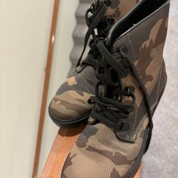 Camo 818 Boots