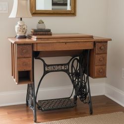 1905 Singer Model 27 Treadle Sewing Machine - Tiger Oak Parlor Cabinet No. 6