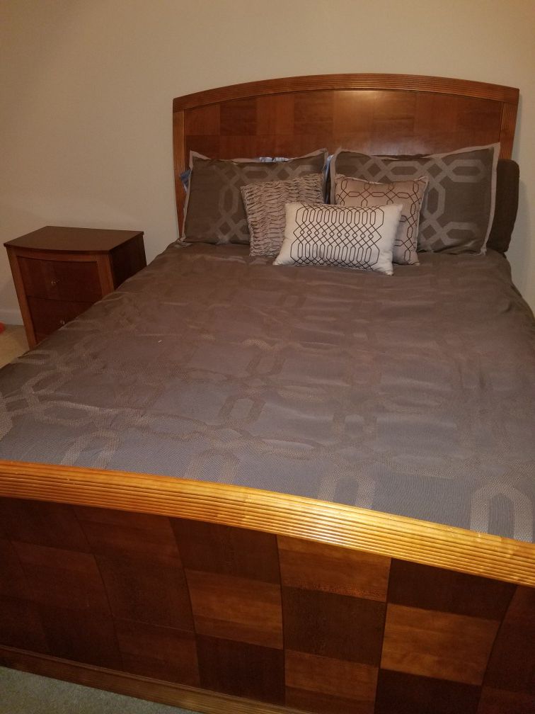 3Piece Queen Bedroom Set (mattress + box spring incl) for Sale in