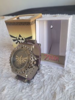 Legend of Zelda Hyrule Triforce Wristwatch
