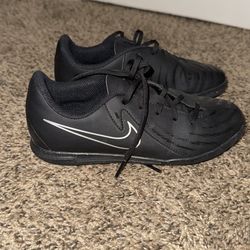 Kids Indoor Soccer Cleats-Size 2