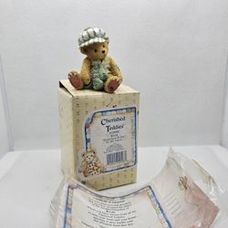 New 1994 Enesco Cherished Kevin Good Luck To You Boy Bear 103896 St Patrick's


Mint condition, kept in the box, box has some spots/writing

Boy bear 