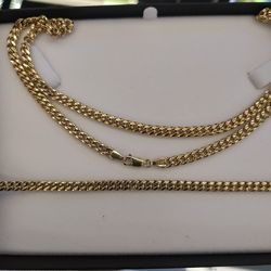 Cuban chain and bracelet