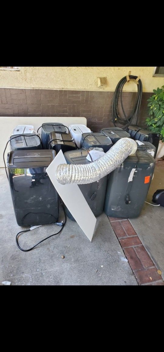 EACH FOR SALE AC PORTABLE LG 8000 BTU 3IN1 COMES WITH EXHAUST TUBE AND WINDOW KIT WORKS GREAT IS TOUCH SCREEN FOR ANY QUESTION TEXT ME PLEASE SE HABLA