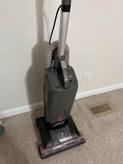 Hoover Vacuum cleaner ( Bagged Upright Vacuum)