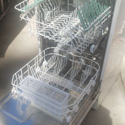 Dishwasher 