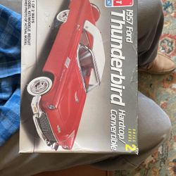 1957 Ford Thunderbird
