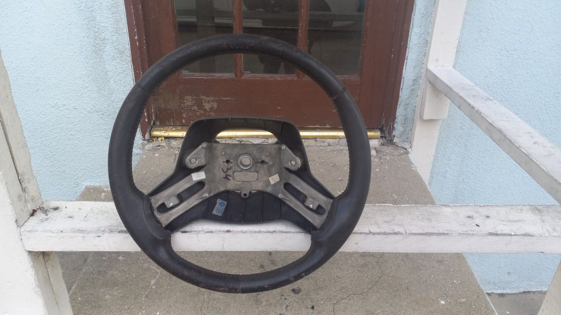 Factory steering wheel for Jeep TJ wrangler or XJ Cherokee 