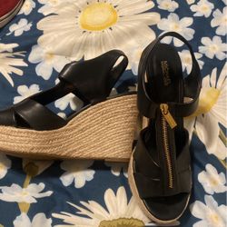 Michael Kors  Women Shoes Great Conditions  20$