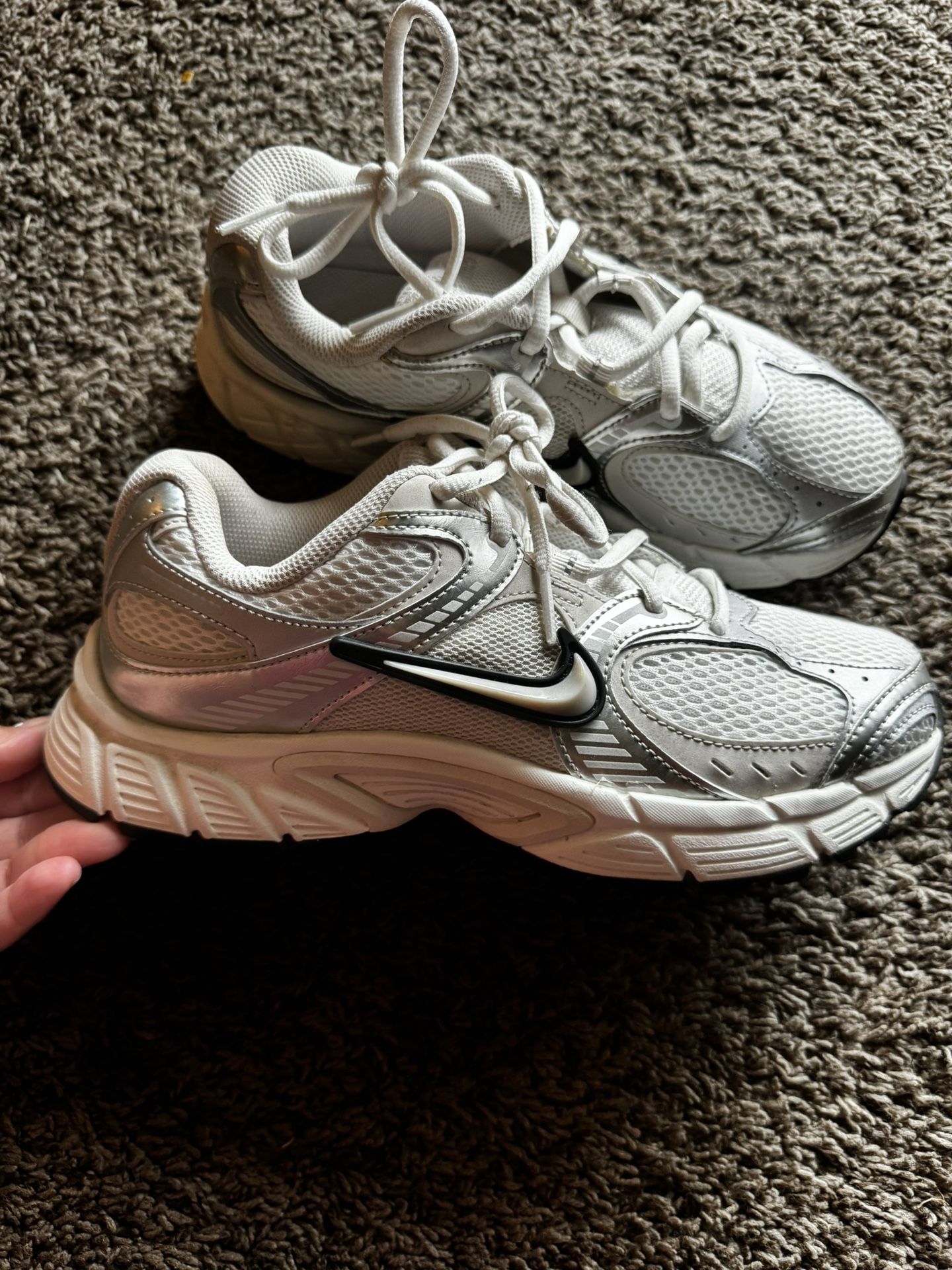 Women’s Nike V5 RNR