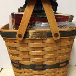 Longaberger collectors club basket 1996