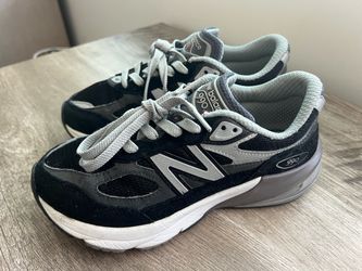 New Balance shoes size 6.5 women’s (no insole) $40