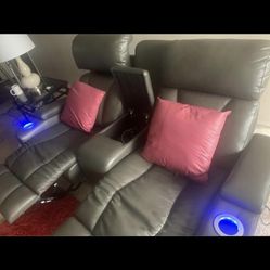 Leather Electric Reclining Live Seat