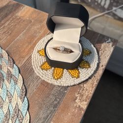 Wedding/engagement Ring