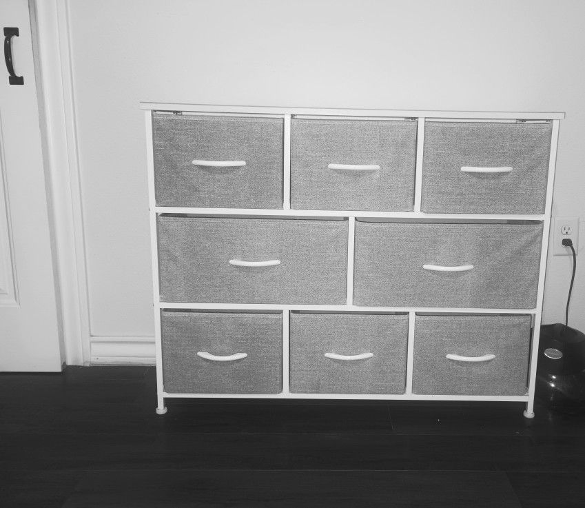 8 Drawer Dresser