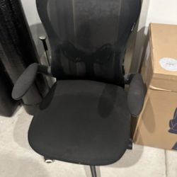  Desk / Office chair With Rollers Black