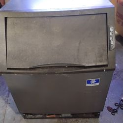 Manitowoc Ice Maker 