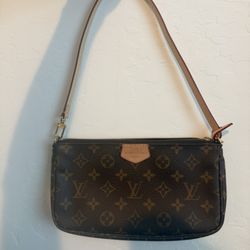Louis Vuitton Multi Pochette Large Pouch With Strap 