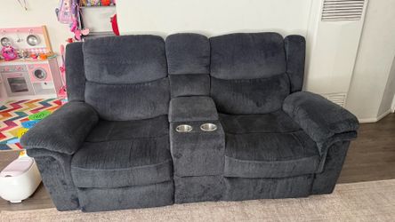 Recliner sofa