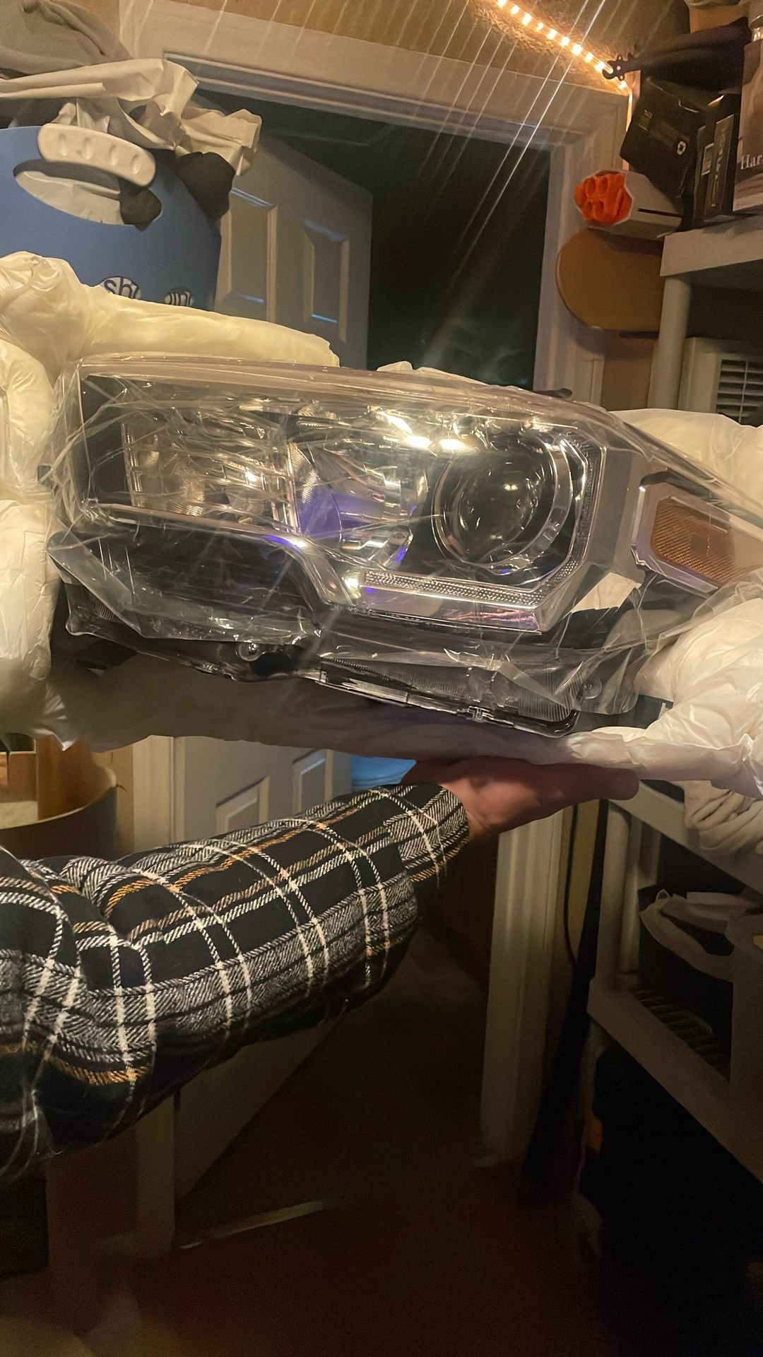 2017 Toyota Tacoma TRD Off Road Driver Side Headlight